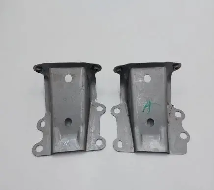 Nissan Leaf II (ZE1) Rear shock/impact absorber stay/bar 