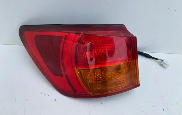 Lexus IS 220D-250-350 Rear/tail lights