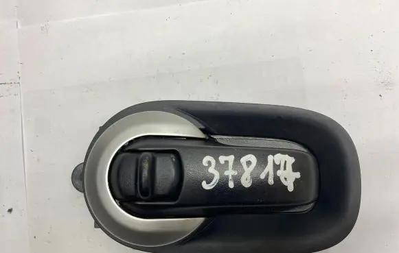 Nissan Tiida C11 Front door interior handle 80684
