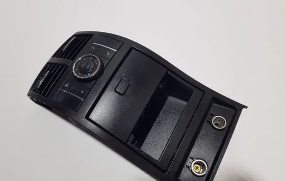 Mercedes-Benz ML W164 Central console drawer/shelf pad 1646800507GGF A1646800507