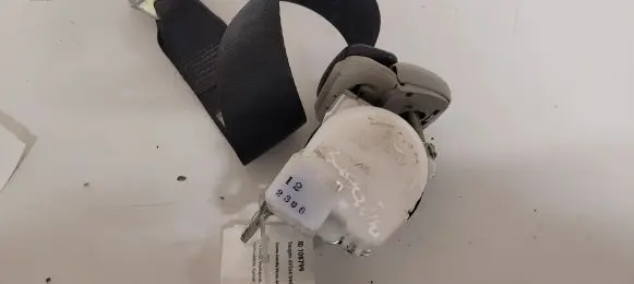Toyota Corolla Verso AR10 Third row seat belt 7L2550 096447