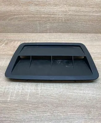 Mercedes-Benz E W211 Rear air vent grill A2118310336