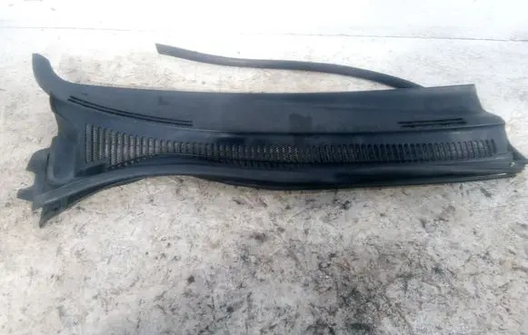 Toyota Avensis T250 Windshield trim 5578105061 5338305030