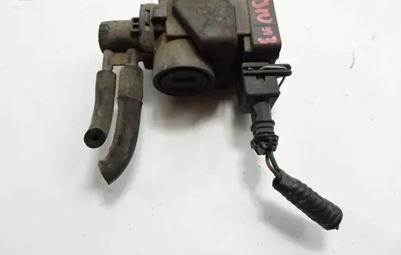 Nissan Qashqai+2 Turbo solenoid valve 149567097R 18711 1700524