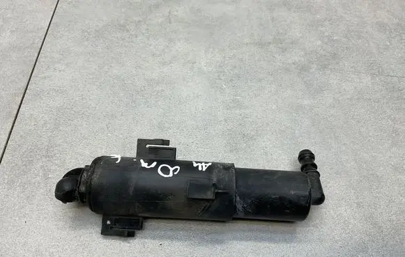Audi A4 S4 B8 8K Headlight washer spray nozzle 8K0955101