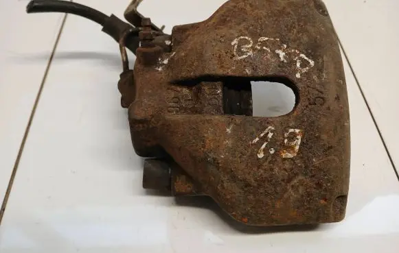 Volkswagen PASSAT B5.5 Front brake caliper