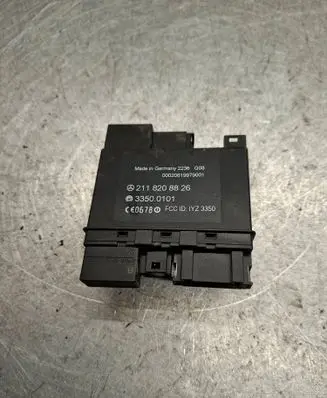 Mercedes-Benz E W211 Keyless (KESSY) go control unit/module 2118208826 33500101