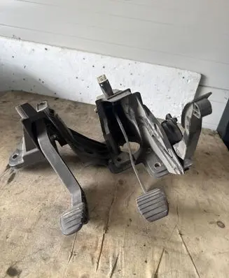 Renault Master III Accelerator throttle pedal 180101626R