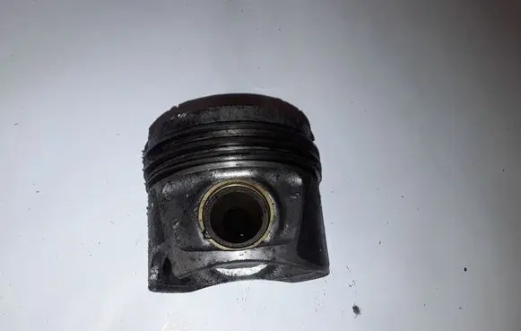 Skoda Fabia Mk1 (6Y) Piston NOCODE