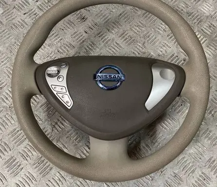 Nissan Leaf I (ZE0) Steering wheel BG111270081 985104NR0C