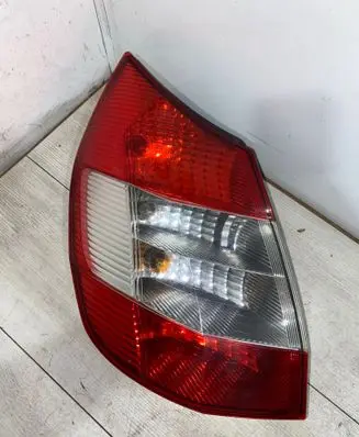 Renault Scenic II - Grand scenic II Rear/tail lights 8200493374 141005 2S086590790