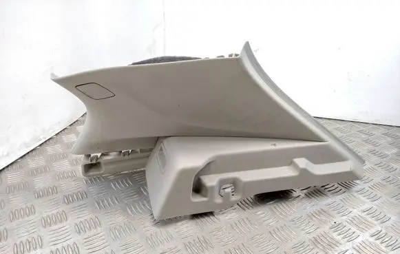 (C) pillar trim