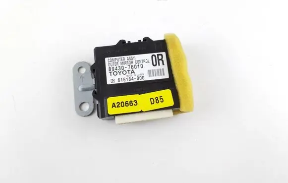 Lexus CT 200H Wing mirror control module 8943076010 615184000