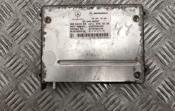 Mercedes-Benz B W245 Bluetooth control unit module A2118703226