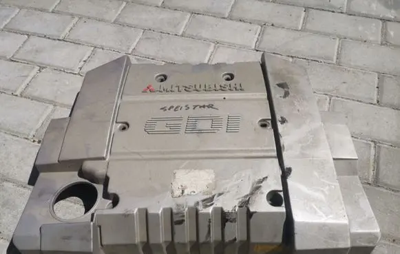 Mitsubishi Carisma Engine cover (trim)