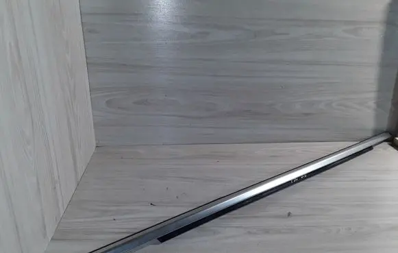 BMW M5 F90 Rear door glass trim molding 739013207 7390132