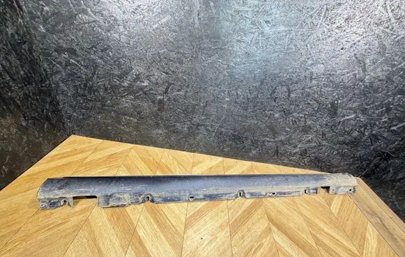 Mercedes-Benz C W205 Sill A2056907002