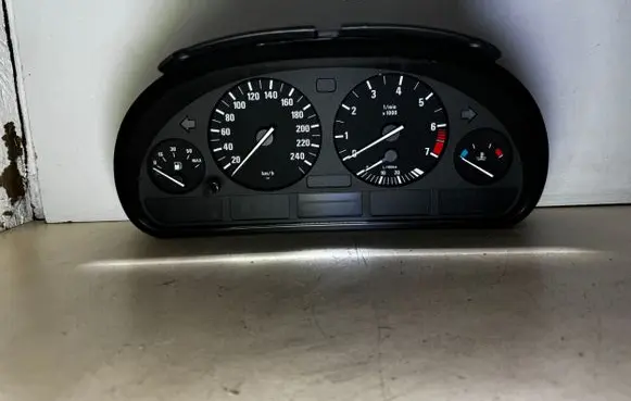 BMW 5 E39 Speedometer (instrument cluster) 62116942224 6942224 110008735164