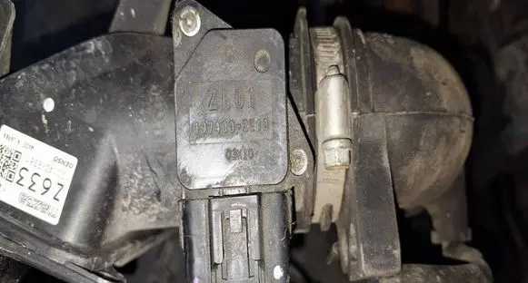 Mazda 3 I Mass air flow meter 1974002010