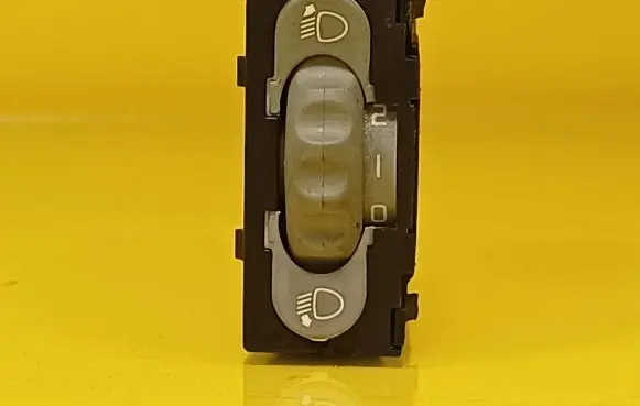 Renault Scenic I Headlight level height control switch 7700433081