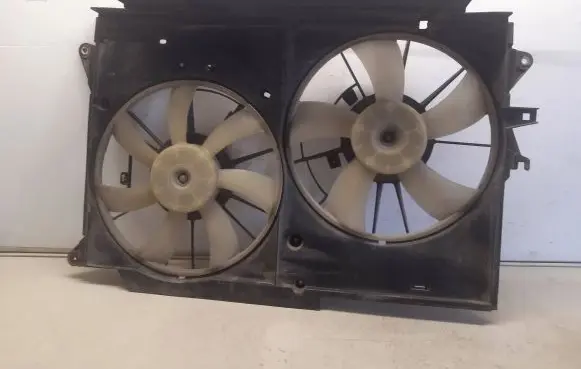Toyota RAV 4 (XA30) Fan set 4227501371