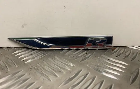 Volkswagen Golf VII Dashboard glove box trim 