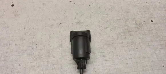 Volkswagen Golf V Brake pedal sensor switch 3B0945511A