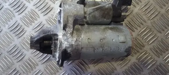 Peugeot 208 Starter motor 96715530880 4280008331