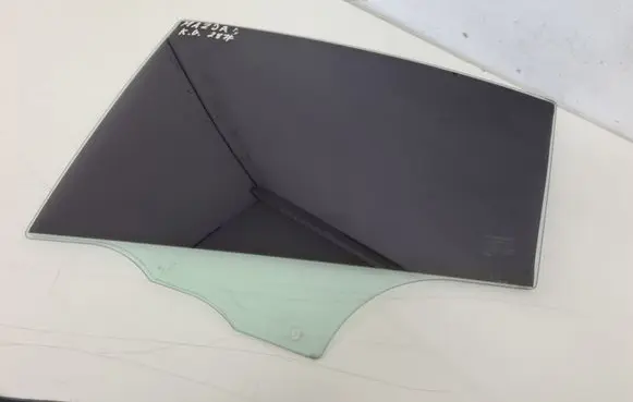 Mazda 3 I Rear door window glass