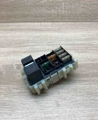 Ford Galaxy Fuse module 6G9T14K131AA K067R