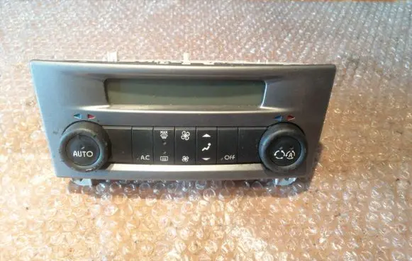 Renault Laguna II Climate control unit 8200001901C 52485201