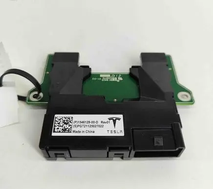 Tesla Model Y USB socket connector 154612900D