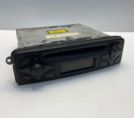 Mercedes-Benz C W203 Radio/CD/DVD/GPS head unit A2038202286 6021E2031560034 2038202286