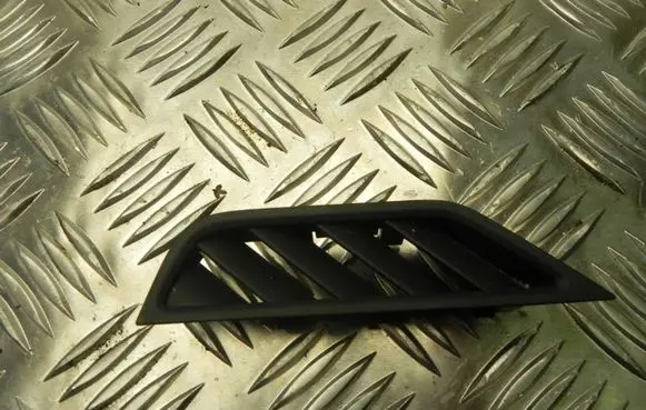 Volkswagen Golf Sportsvan Rear air vent grill 518819705A I7931