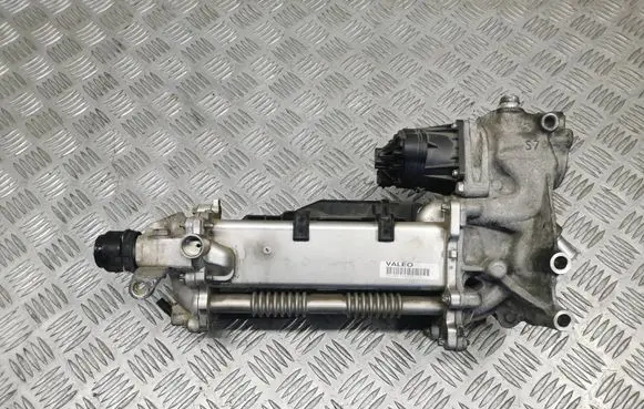 Opel Astra J EGR valve cooler MM1136G V29007672
