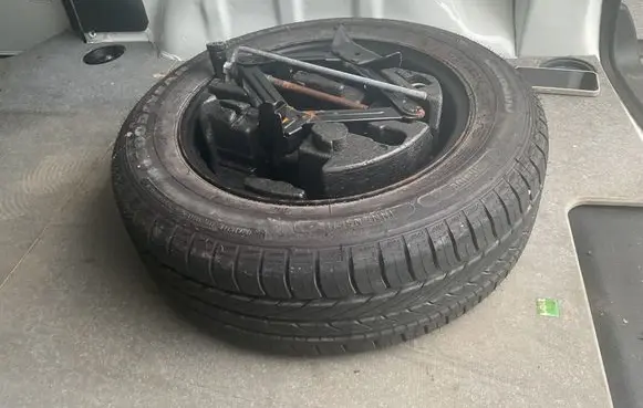 Ford Fiesta R14 spare wheel 