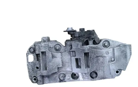 BMW 1 F20 F21 Generator/alternator bracket 1116850686305 850686305 174786