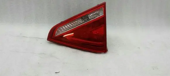 Audi A5 8T 8F Tailgate rear/tail lights 8T0945094