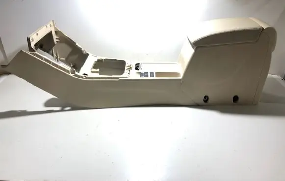 Volkswagen Tiguan Armrest 5N1863243C