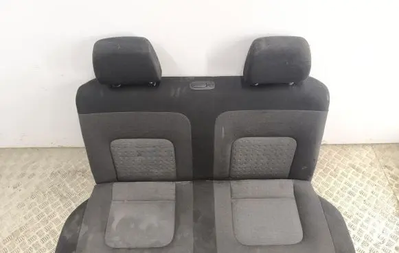Volkswagen New Beetle Rear seat 