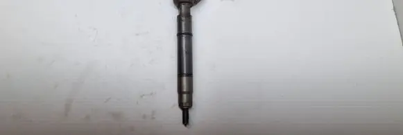 Hyundai i40 Fuel injector 0445110411