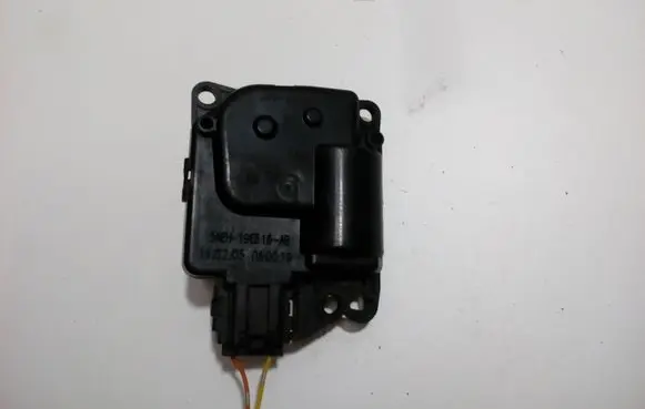 Nissan Pathfinder R51 A/C air flow flap actuator/motor VP5NEH19616 VP5NEH19616AB
