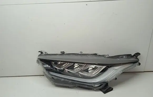 Toyota Yaris XP210 Headlight/headlamp