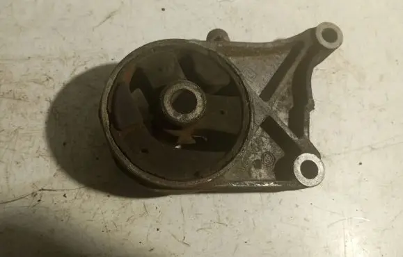 Opel Zafira B Gearbox mount F0426A1