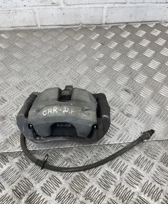 Toyota C-HR I Front brake caliper