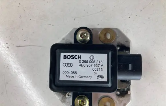 Volkswagen PASSAT B5.5 ESP acceleration yaw rate sensor 0265005213