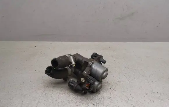 Mercedes-Benz C W202 Coolant heater control valve 1147412078 0018303484