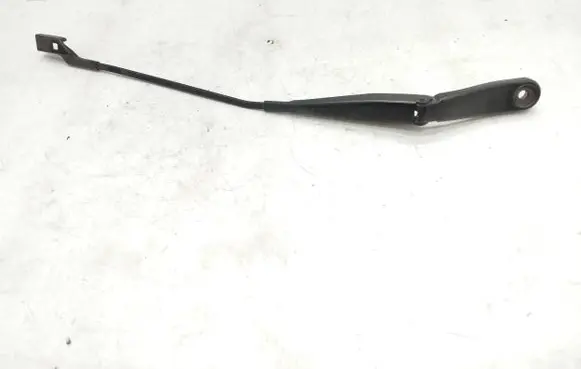 Front wiper blade arm