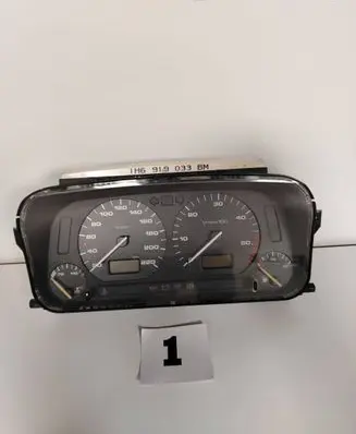 Volkswagen Golf III Speedometer (instrument cluster) 88311188 1H919033BM