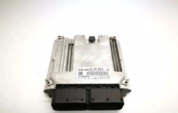 Volkswagen Golf VII Engine control unit/module 04L907309R